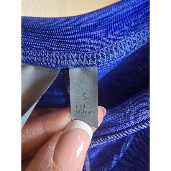 Athleta tank women's size small. Purple 1/4 zip with pocket on backside - Picture 5 of 10